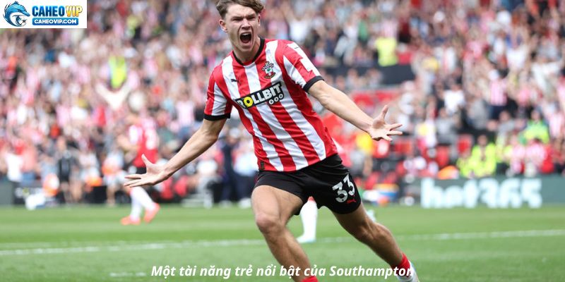 Tyler Dibling, tiền vệ 19 tuổi của Southampton