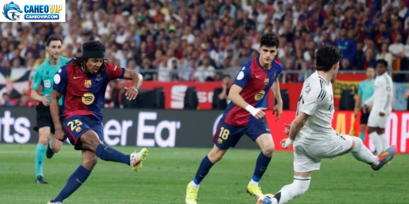 Kounde tỏa sáng đúng lúc Barca lên ngôi